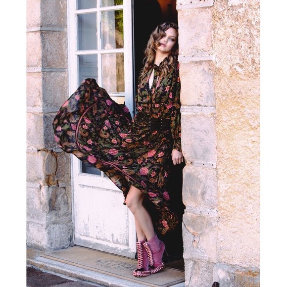 Spell Dresses & Skirts - NEW Spell Etienne Maxi Dress in Noir Floral Small